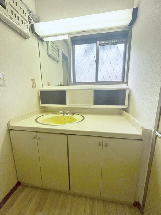 物件内観写真11　(洗面)