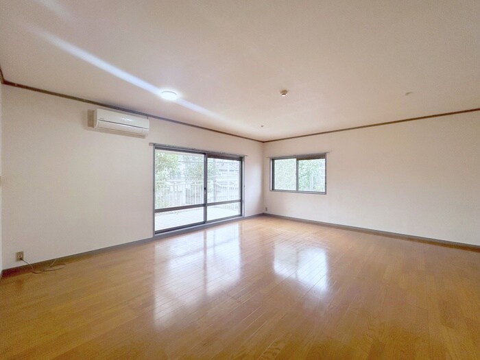 物件内観写真15　(居室)