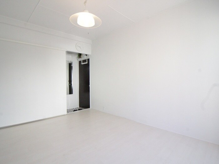 物件内観写真4　(居室)