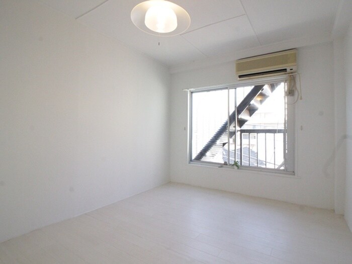 物件内観写真6　(居室)