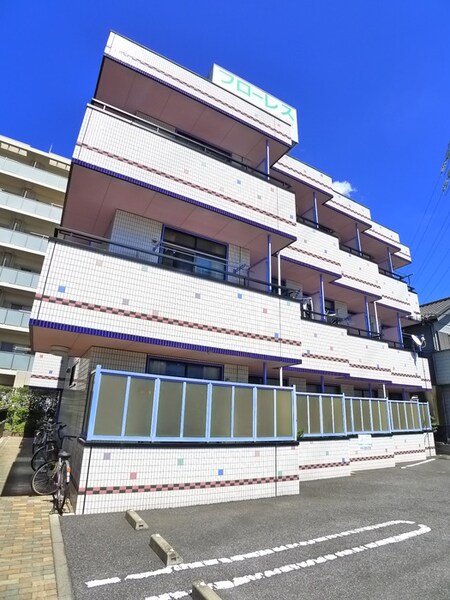 フローレス六番館外観写真
