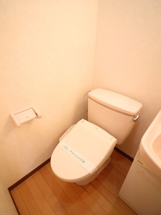 物件内観写真11　(トイレ)