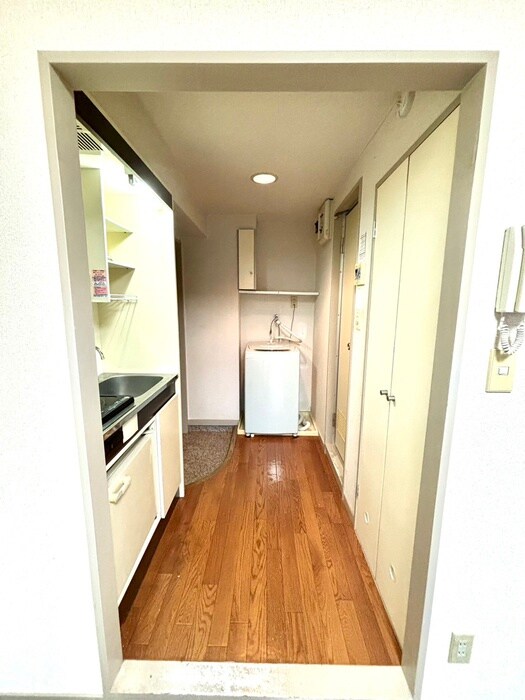 物件内観写真12　(廊下)