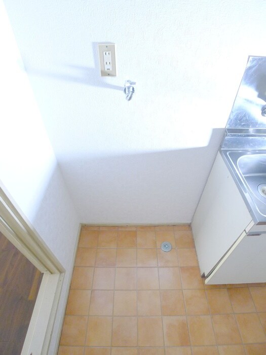 物件内観写真14　(洗濯機置場)