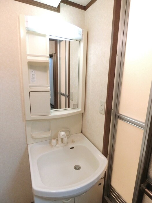 物件内観写真8　(洗面)