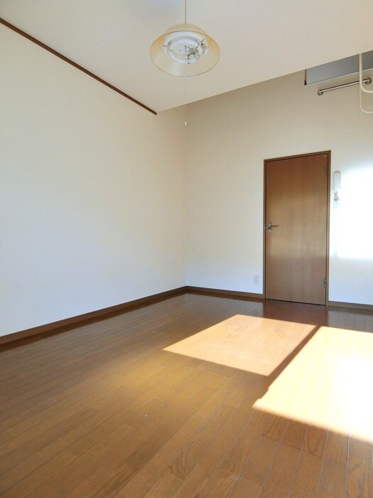 物件内観写真13　(居室)