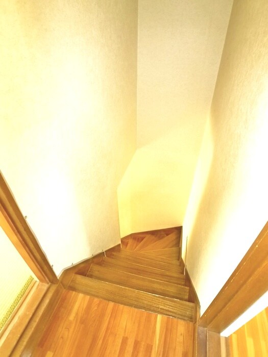 物件内観写真18　(廊下)