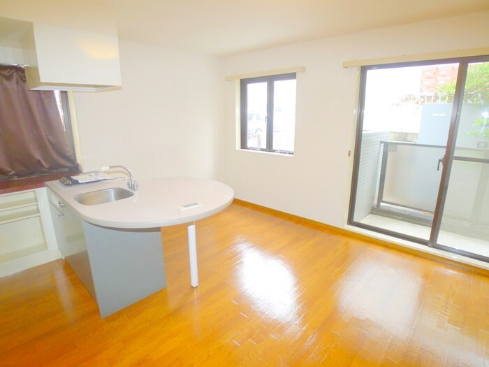 物件内観写真4　(居室)