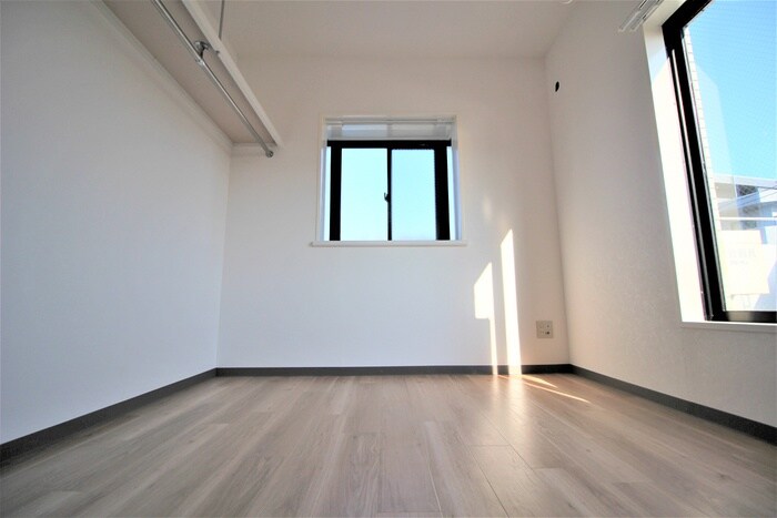 物件内観写真9　(居室)