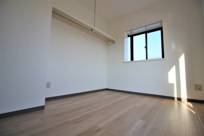 物件内観写真11　(居室)