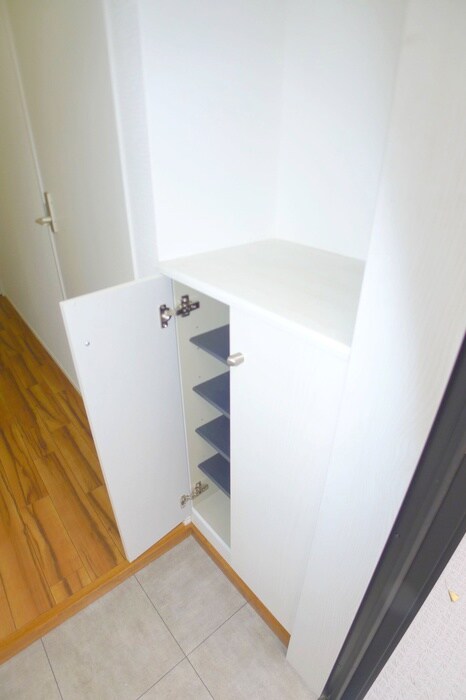 物件内観写真17　(靴箱)