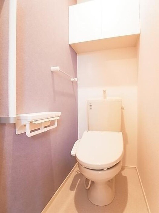 物件内観写真5　(トイレ)