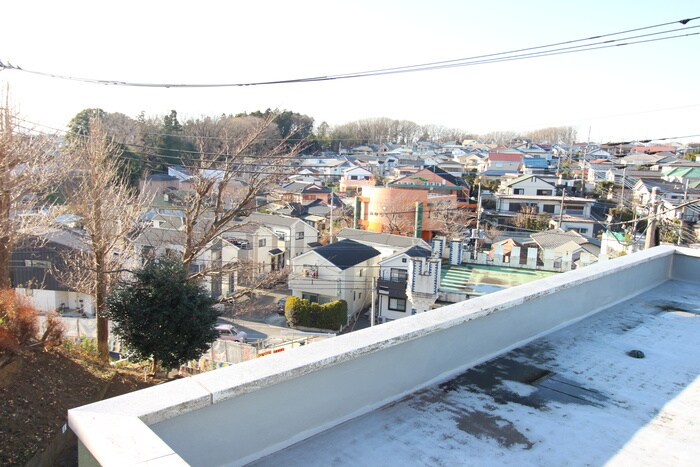 物件内観写真16　(室内からの展望)