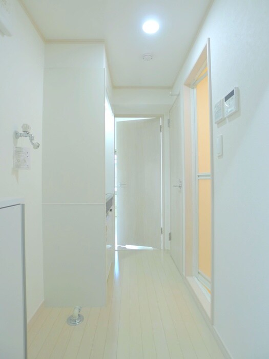 物件内観写真20　(廊下)