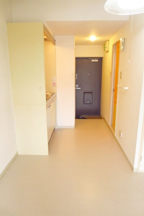物件内観写真16　(廊下)