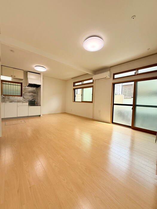 新倉2丁目高田様貸家の内観写真