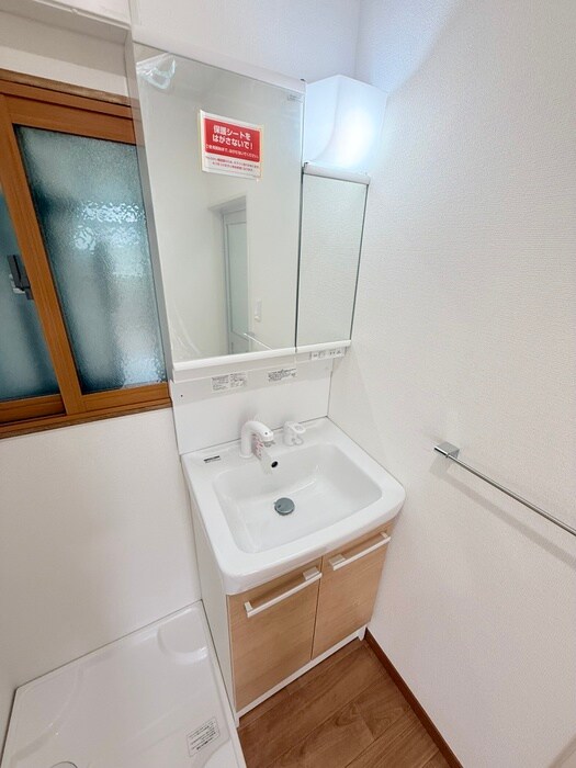 物件内観写真11　(洗面)