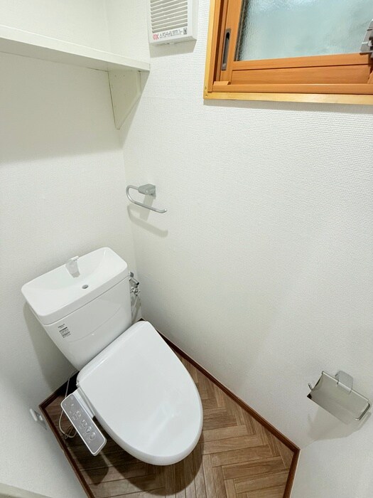 物件内観写真14　(トイレ)