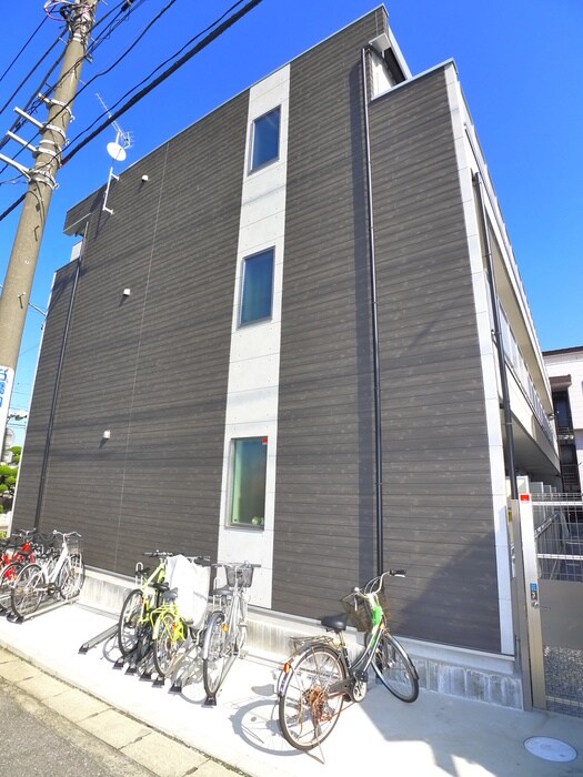 物件外観写真2　(外観写真)