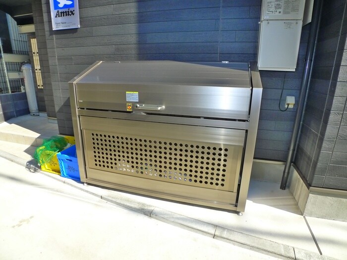 物件外観写真4　(建物設備)