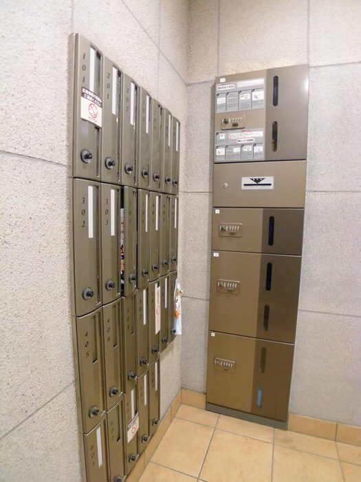 物件外観写真4　(建物設備)