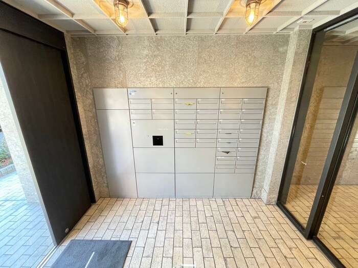 物件外観写真4　(建物設備)