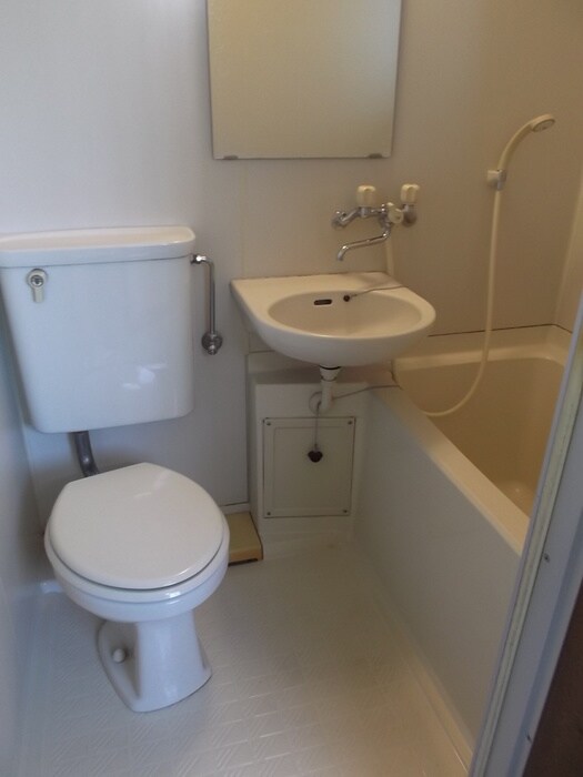 物件内観写真6　(バス／シャワールーム等)