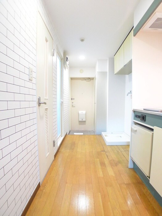 物件内観写真18　(玄関)