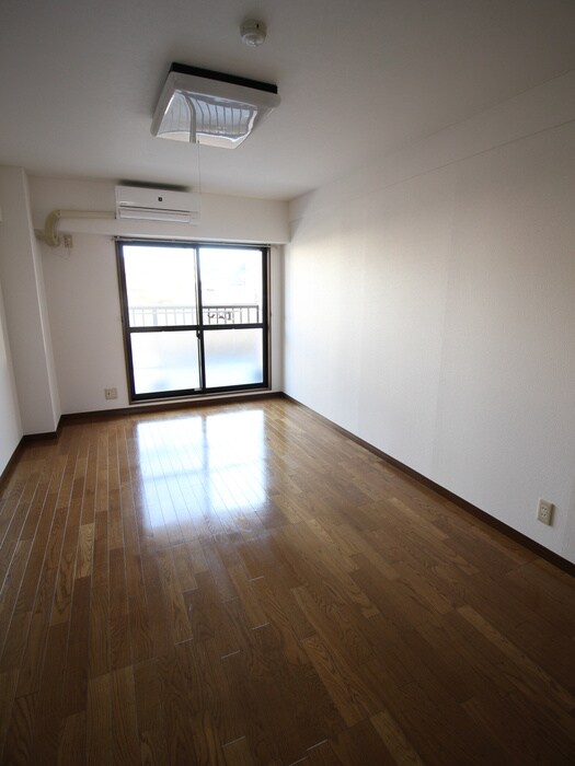 物件内観写真9　(ベランダ・バルコニー)