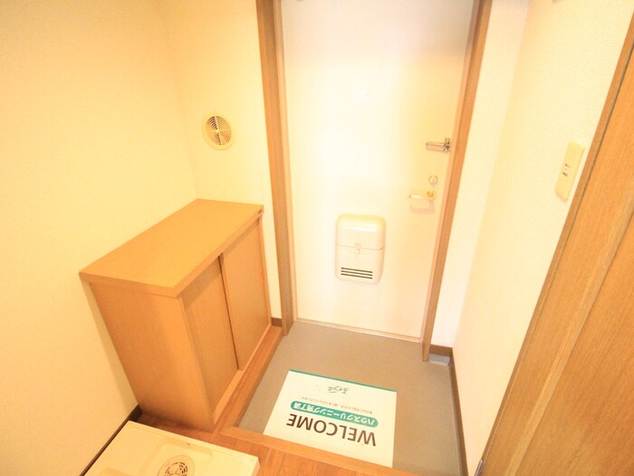 物件内観写真20　(玄関)