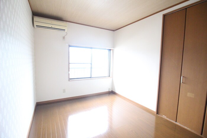 物件内観写真9　(居室)