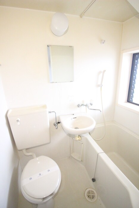 物件内観写真16　(トイレ)