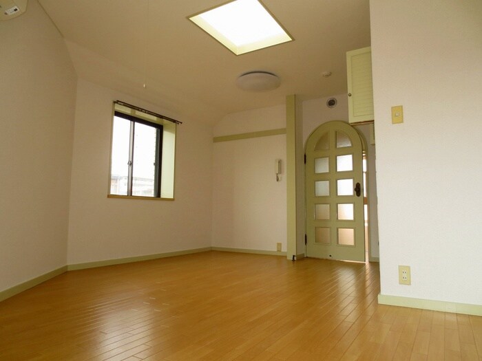 物件内観写真8　(居室)