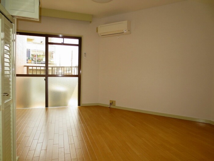 物件内観写真11　(居室)