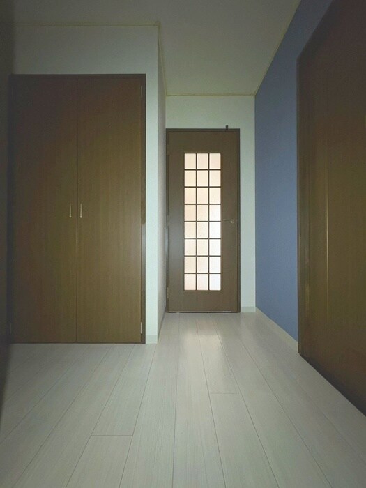 物件内観写真10　(廊下)