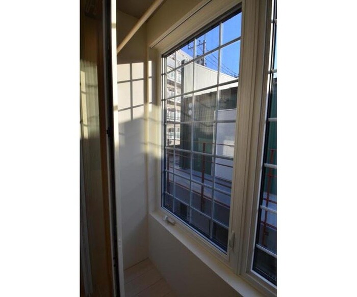 物件内観写真18　(室内からの展望)