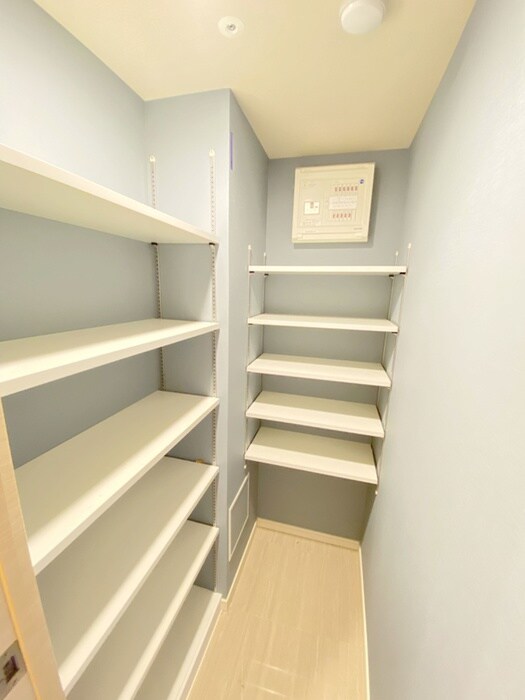 物件内観写真15　(靴箱)