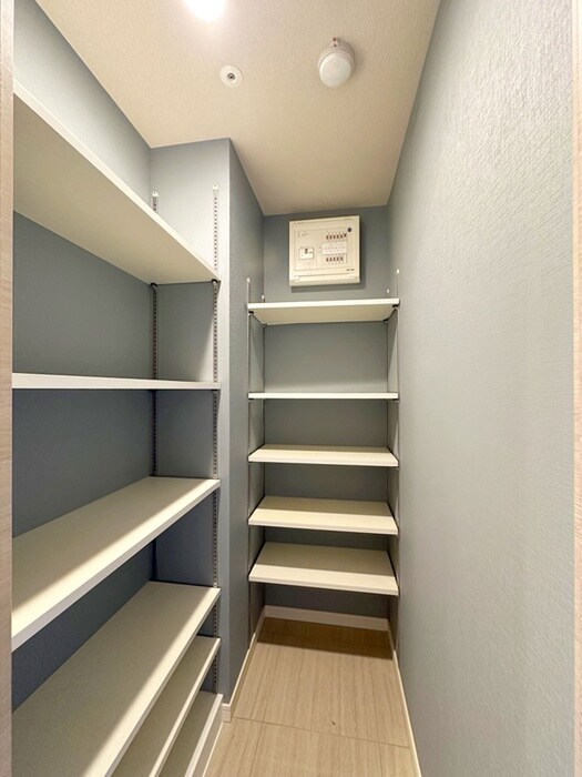 物件内観写真15　(靴箱)