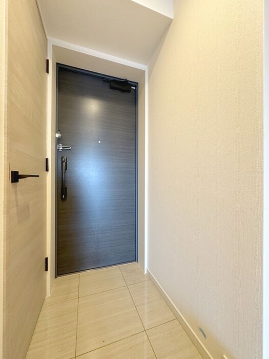 物件内観写真16　(玄関)