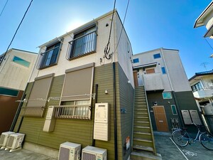メゾンエマブルA棟外観写真