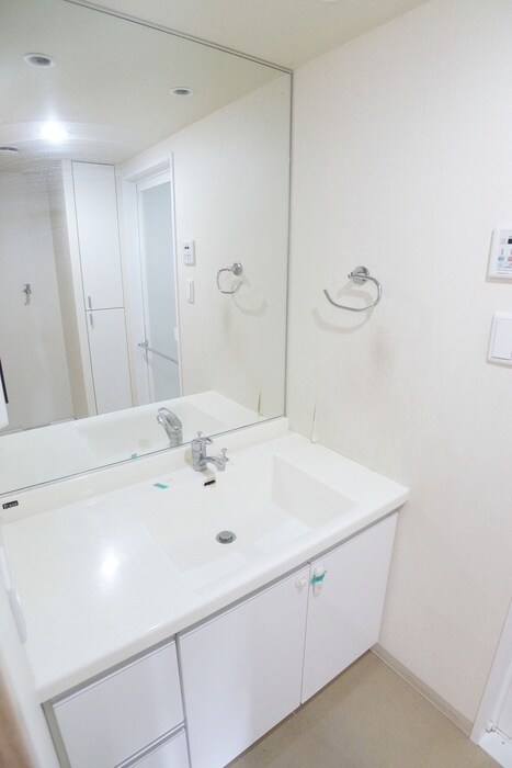 物件内観写真10　(洗面)