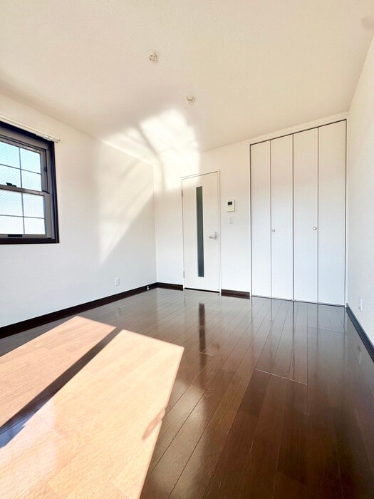 物件内観写真9　(居室)