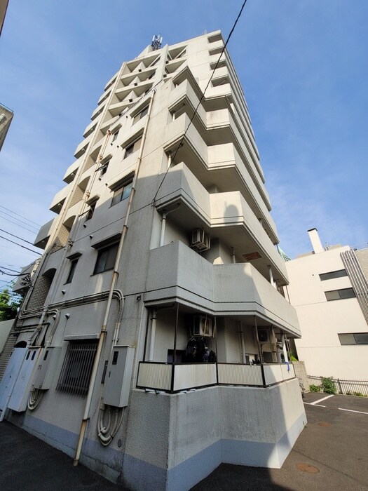 物件外観写真4　(駐車場)