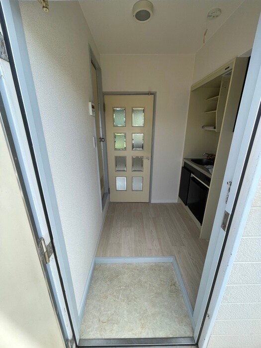 物件内観写真18　(玄関)