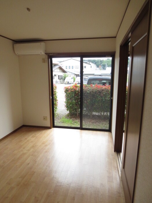 物件内観写真7　(居室)