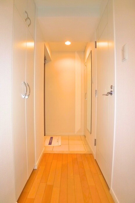 物件内観写真7　(玄関)