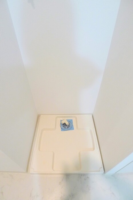 物件内観写真16　(洗濯機置場)