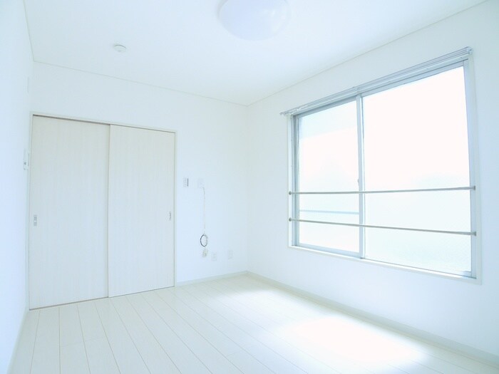 物件内観写真9　(居室)