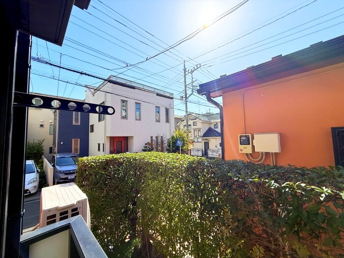 物件内観写真20　(室内からの展望)