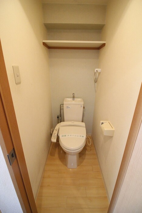 物件内観写真11　(トイレ)